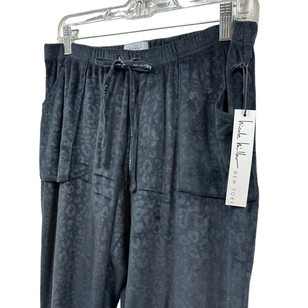 Nicole Miller Velvety Velour Black Jogger Pants, M